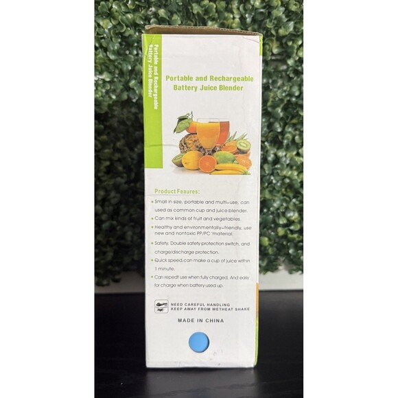 Portable mini Rechargeable Personal Juicer Blender Travel Cup NEW— BLUE 13 OZ - Picture 6 of 7